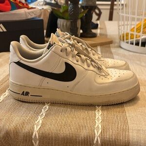 Nike Air Force 1 Low ‘07, White Black Pebbled Leather